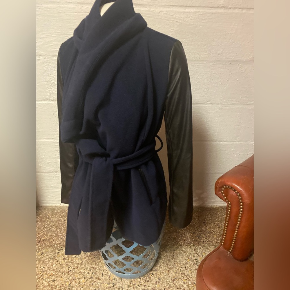 Cape/jacket